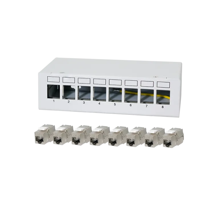 Patch Panel 8 Port mit 8 Cat.6A Keystone Modulen
