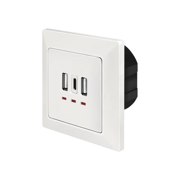 Unterputz-Steckdose, 2x USB-A, 1x USB-C, 15 W, Einbautiefe: 30 mm